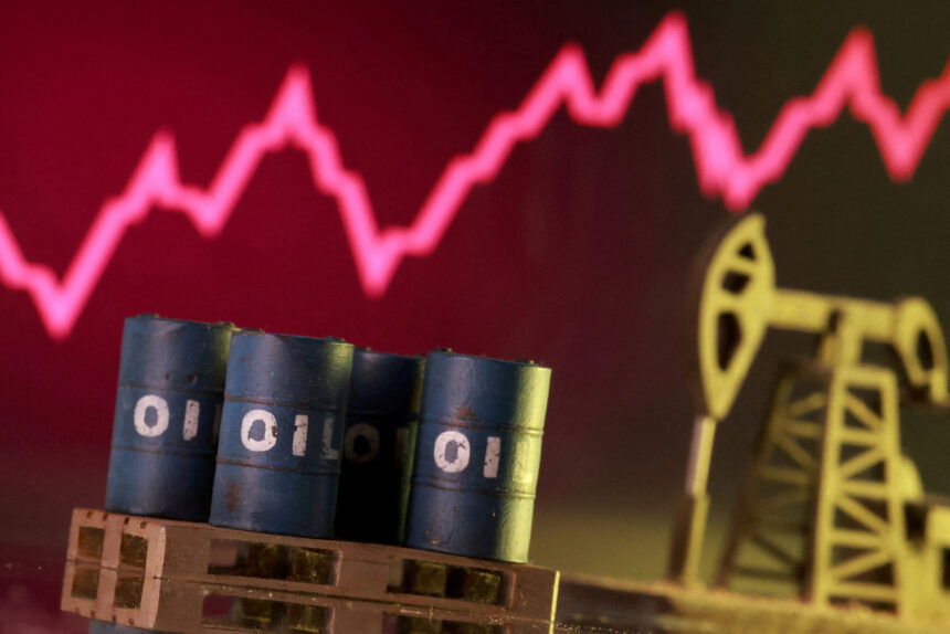El aumento del barril de petróleo Brent a más de 101 dólares genera inquietud en la economía mundial, especialmente por la situación en Irán.
