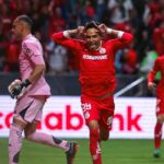 Toluca demuestra su grandeza al vencer a Tigres en un emocionante partido de Concachampions que se decidió en penales.