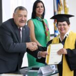 El programa de la UANL celebra la graduación de 26 adultos mayores, consolidando un hito educativo en Nuevo León.