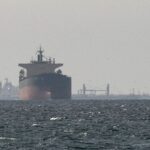 El Reino Unido interceptó el petrolero Smyrtos, parte de la flota fantasma de Rusia. Descubre más sobre esta operación.