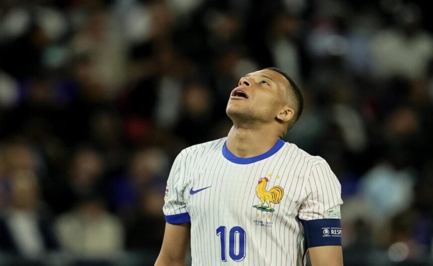 La respuesta de Francia ante la vicegobernadora argentina resalta la gravedad del racismo en el fútbol y la sociedad.
