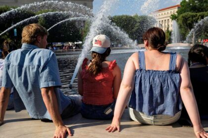 Descubre las recomendaciones de la ONU sobre cómo sobrellevar las olas de calor que afectan al mundo.