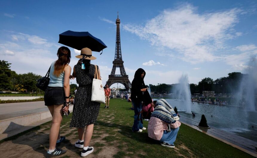 El calor extremo en Francia ha causado mil muertes más de lo habitual, una situación alarmante y creciente.
