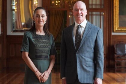 Sheinbaum se reúne con el cofundador de Andreessen Horowitz para discutir la certeza económica y el nearshoring en México.