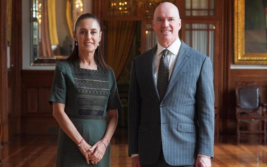 Sheinbaum se reúne con el cofundador de Andreessen Horowitz para discutir la certeza económica y el nearshoring en México.